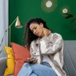 W6LkhkON-uso-do-celular-envato