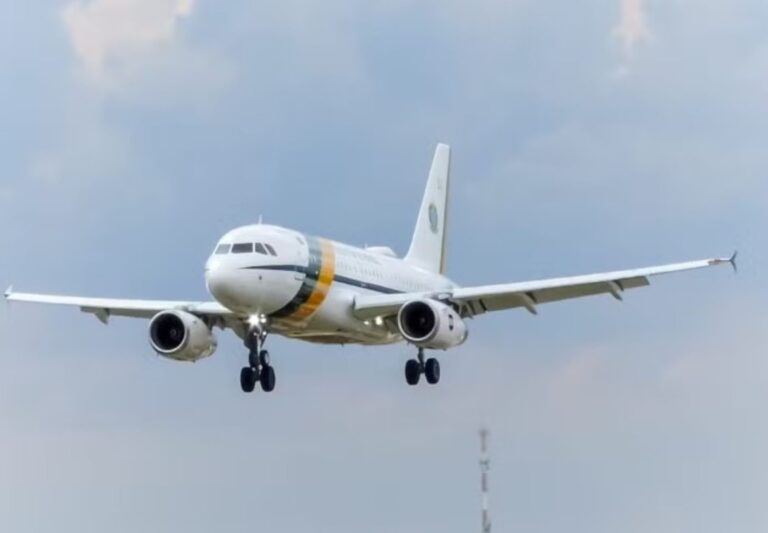 aviao-de-lula