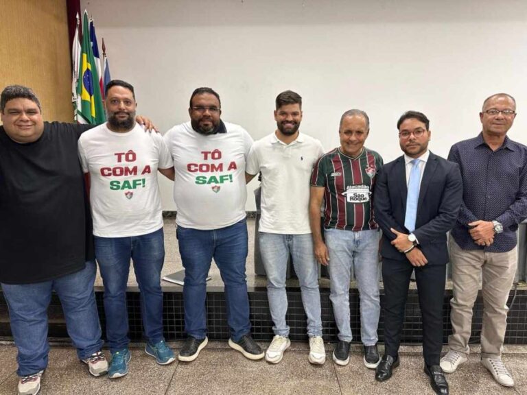 b2ap3_large_Diretores-do-Fluminense_Foto_Ascom_Flu-de-Feira