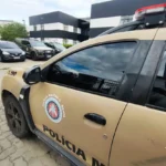 3nnHGWAk-Policia-Militar-ft-Ed-Santos-acorda-cidade
