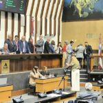 AL-BA-aprova-reajustes-salariais-de-policiais-militares-civis-penais-e-bombeiros-