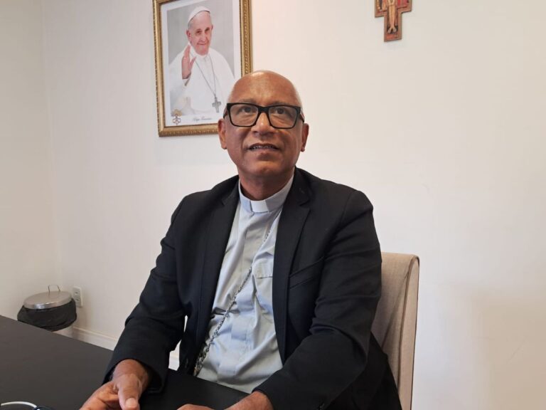 Dom-Zanoni-Castro-destaca-legado-do-Papa-Francisco-Missa-sera-celebrada-em-homenagem-ao-pontifice-2