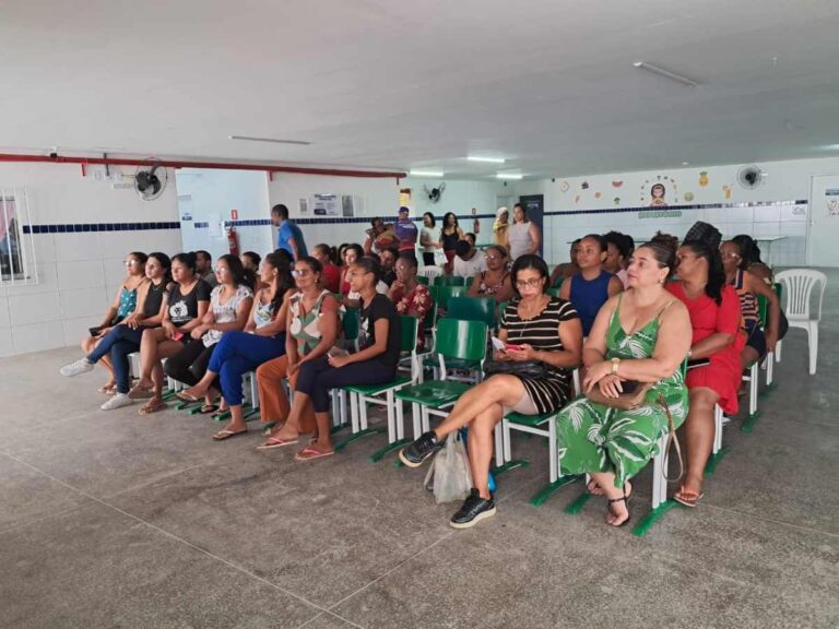 Escola-Regina-Vital-promove-palestra-sobre-inclusao-escolar-3