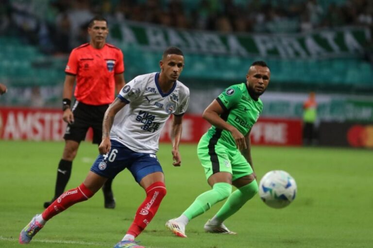 Libertadores-bahia-luciano-juba-em-campo-na-libertadores-foto-mauricia-da-matta-bahia-noticias
