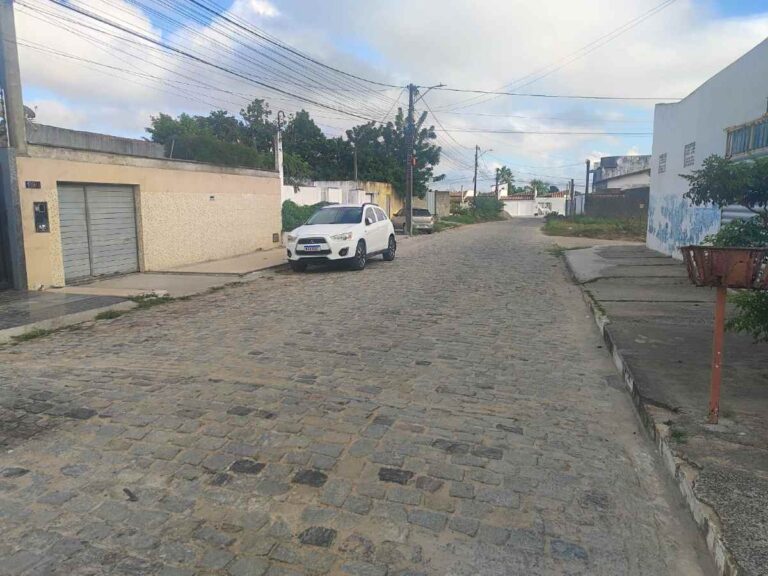 Moradores-do-bairro-Santo-Antonio-dos-Prazeres-relatam-tremores-de-terra3