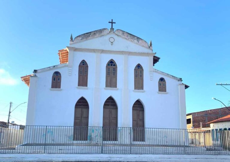 Paroquia-Sao-Vicente-Ferrer-promove-missa-especial-do-Ano-Jubilar