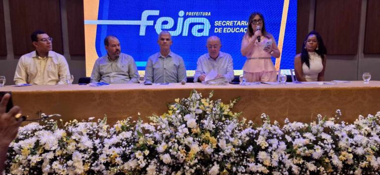 Prefeitura-realiza-cerimonia-de-posse-de-187-professores-