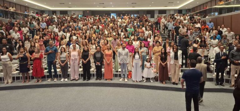 Prefeitura-realiza-cerimonia-de-posse-de-187-professores-3