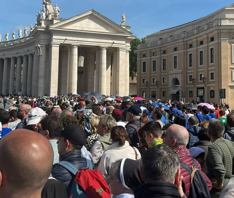W60L8deI-Italia-Vaticano-Frei-Jorge-Rocha-5
