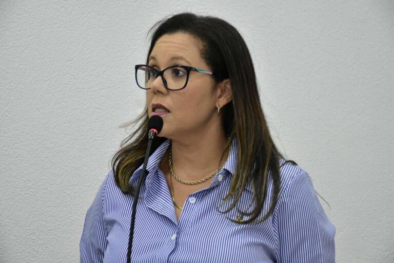 cristinenascimento_advogada_foto_ascom_fibromialgia
