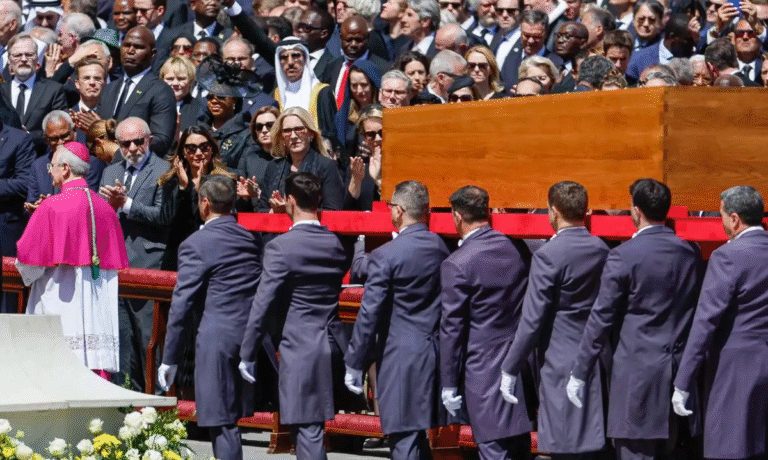 lula-presidente-no-enterro-papa-franciso-vaticano-foto-Ricardo-Stuckert-PR