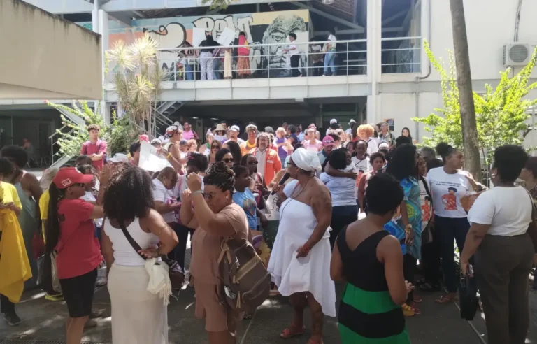 rI3aarc5-Mobilizacao-sobre-o-caso-de-feminicidio-Thainara-dos-Santos-ft-Jefferson-Araujo-Acorda-Cidade