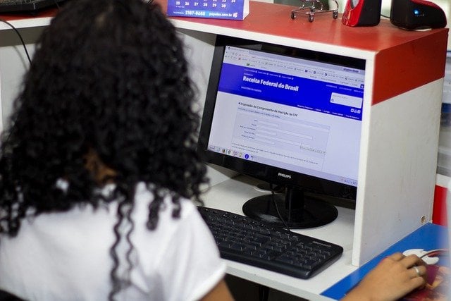 receita-federal-imposto-de-renda-Daniel-Ribeiro-Cortat-Arastoro-por-Pixabay-