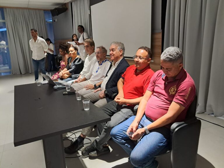 reuniao-artistas-micareta-de-feira-foto-ney-silva-acorda-cidade-1
