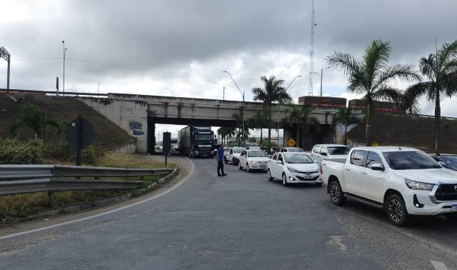 viaduto-portal-do-sertao-entrada-de-Feira-de-Santana-foto-aldo-matos-acorda-cidade