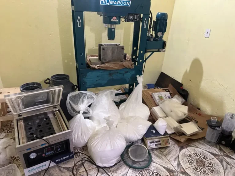 0jpxQme3-Laboratorio-de-drogas-em-Camacari