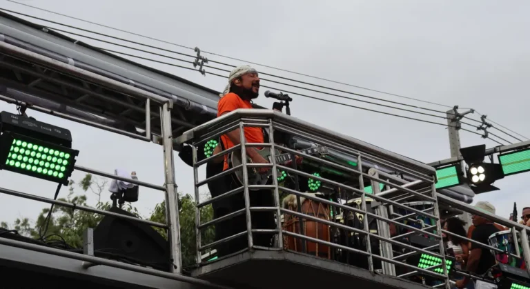 3MavZKMf-Micareta-de-Feira-2025-Bell-Marques-ft-Beatriz-Rosado-acorda-cidade8