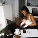 45WjpgZw-mae-passando-tempo-com-seu-filho-amado_23-2149505244
