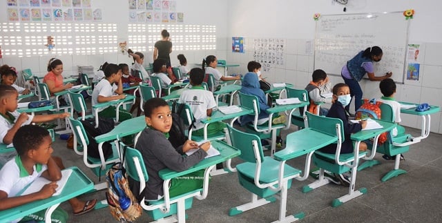 Calendario-escolar-preve-200-dias-letivos-sendo-26-sabados-com-aulas-acm-640