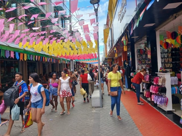 Comercio-de-Feira-Ney-Silva-acorda-cidade5-1