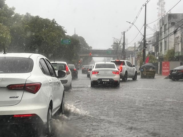 Forte-chuvas-avenida-Getulio-Vargas3