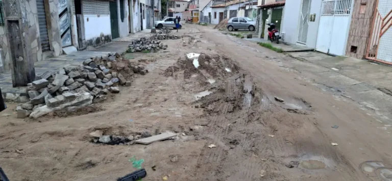 KZEeF4YN-Rua-e-Travessa-Juiz-de-Fora-bairro-Caseb-ft-Paulo-Jose-do-Acorda-Cidade1