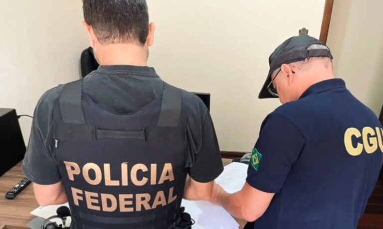 Policia-