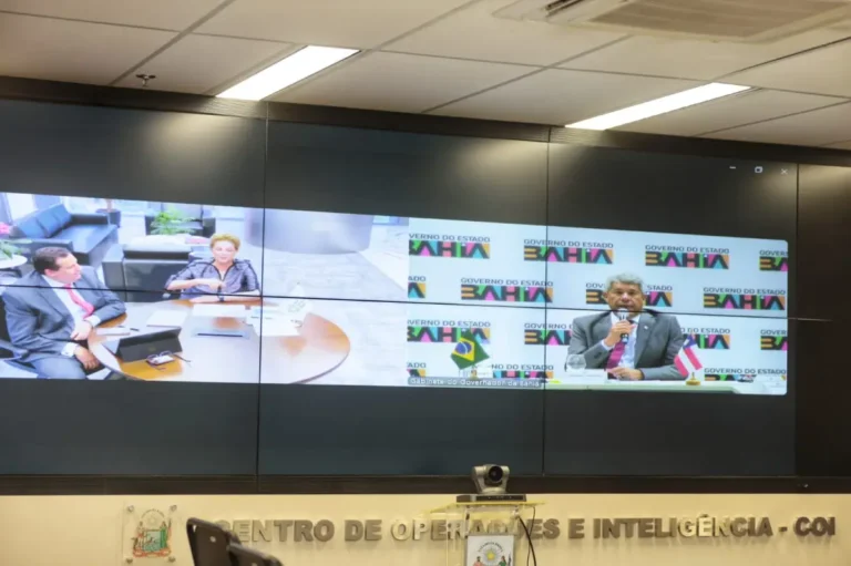 ShpaKqgq-Reuniao-Jeronimo-com-Dilma-Rousseff-Governador-Jeronimo-Rodrigues-
