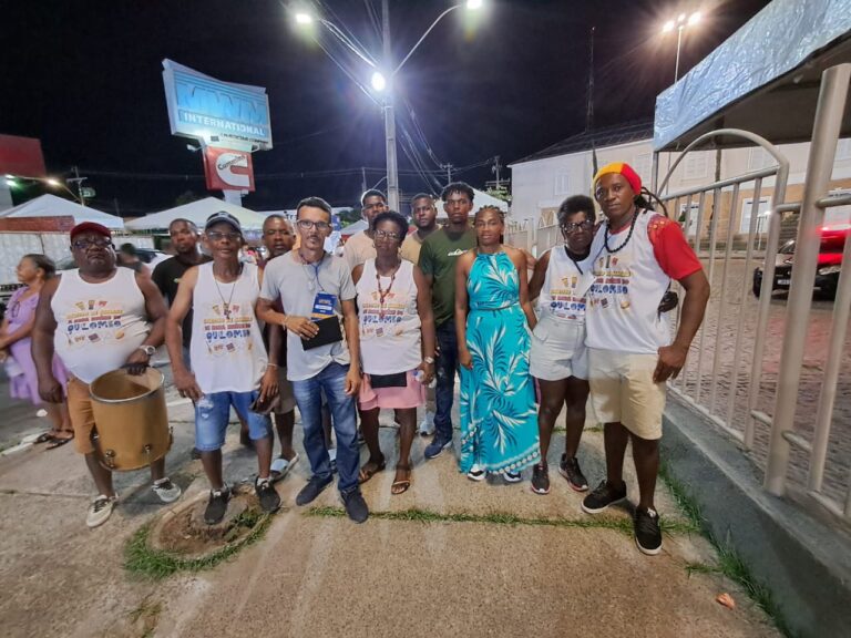 coletivo-samba-de-roda-foto-ney-silva-acorda-cidade