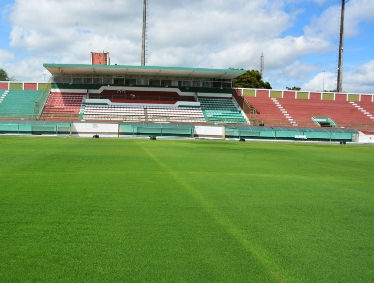estadio-joia-da-princesa-em-Feira-de-Santana-foto-Jorge-Magalhaes-2