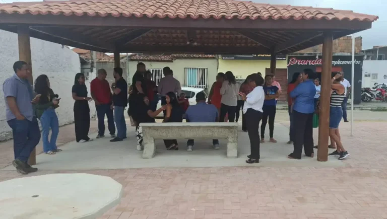 fpJbWTvi-Entrega-de-praca-na-Lagoa-Grande-ft-paulo-jose-acorda-cidade