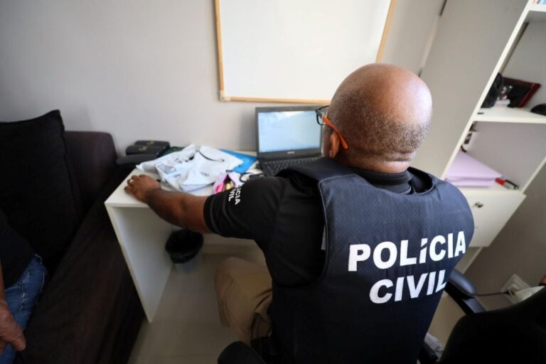 investigacao-identificou-perfis-falsos