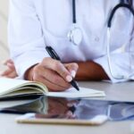 plano-de-saude-medico-consulta-freepik