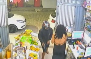 A-mulher-saiu-do-mercado-e-o-suspeito-atira-mais-vezes-na-vitima