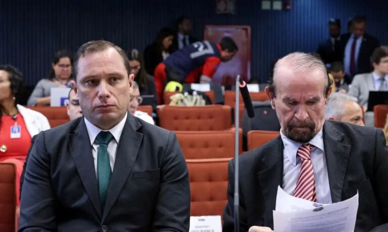 Cid-confirma-que-Bolsonaro-pediu-monitoramento-de-Alexandre-de-Moraes