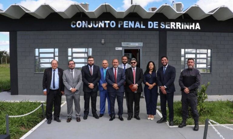 Conjunto-Penal-de-Serrinha-110625