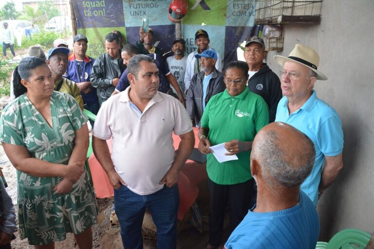 Extencao-de-Rede-e-Bracos-de-LED-na-Comunidade-de-Venda-Nova-foto-Jorge-Magalhaes-00