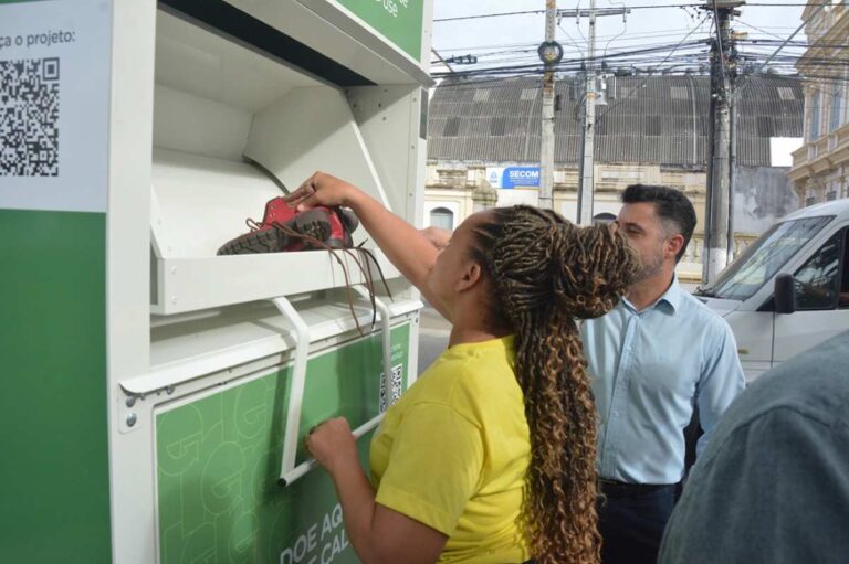 Feirenses-ja-podem-doar-roupas-e-sapatos