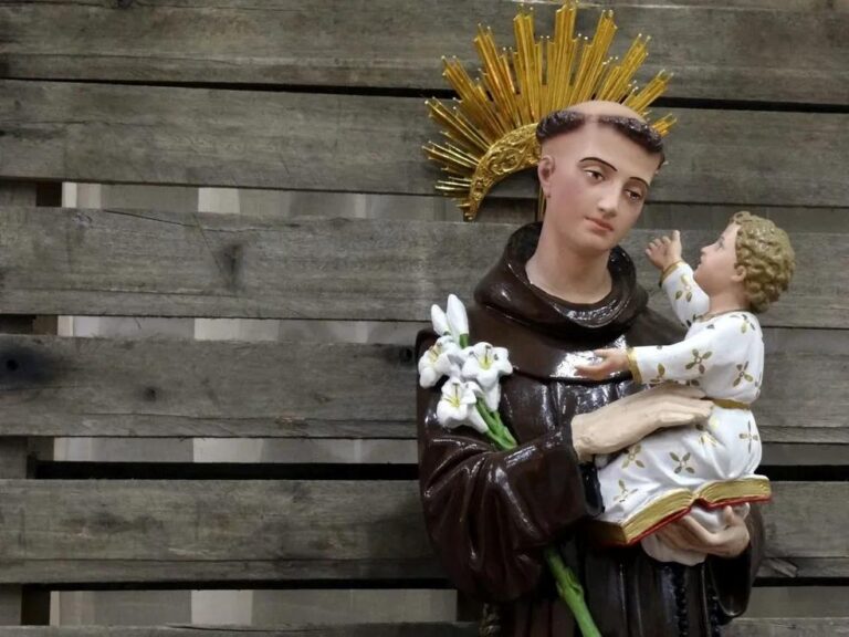Imagem-de-Santo-Antonio-090625
