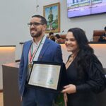 Iran-Reboucas-e-Lu-de-Rony-em-sessao-especial-na-camara-foto-ney-silva-acorda-cidade