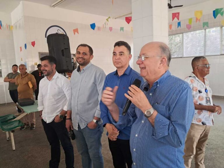 Prefeito-sanciona-lei-que-isenta-dividas-de-comerciantes-do-Centro-de-Abastecimento-31