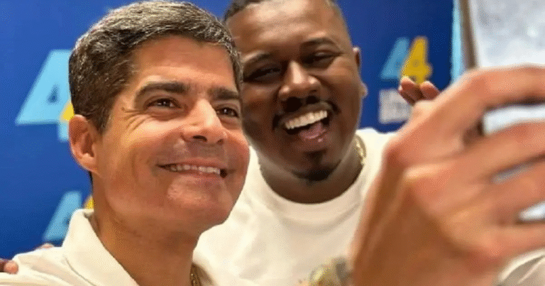 acm-neto-pancadinha-foto-reproducao