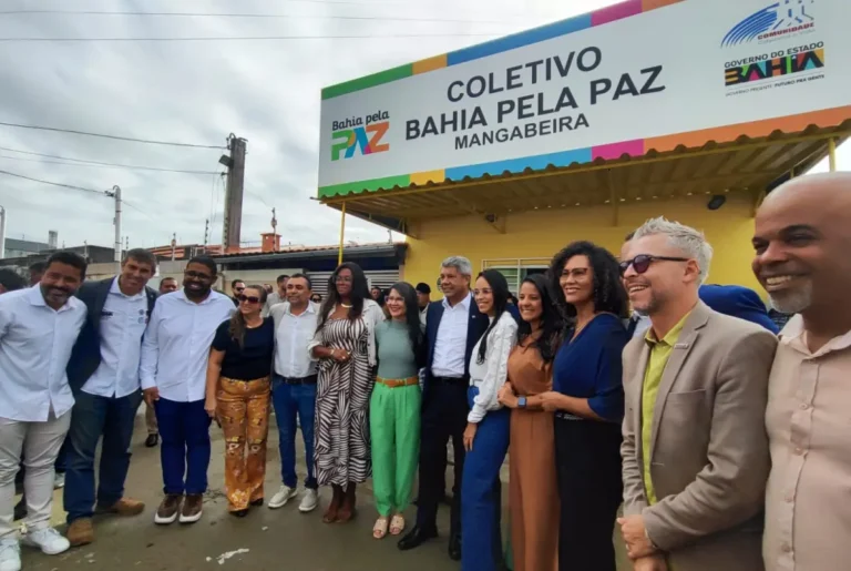 isSwsAo4-Coletivo-Bahia-pela-Paz-em-Feira-de-Santana-ft-ed-santos-acorda-cidade2