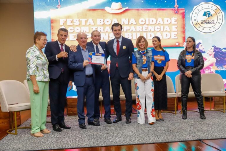 reuniao-jose-ronaldo-selo-de-transparencia-festejos-junibos-foto-divulgacao-