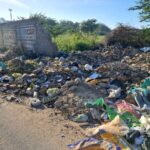 teresa-paixao-acumulo-lixo-lixao-rua-marques-de-abrantes-bairro-baraunas-feira-de-santana-foto-ney-silva-acorda-cidade-06