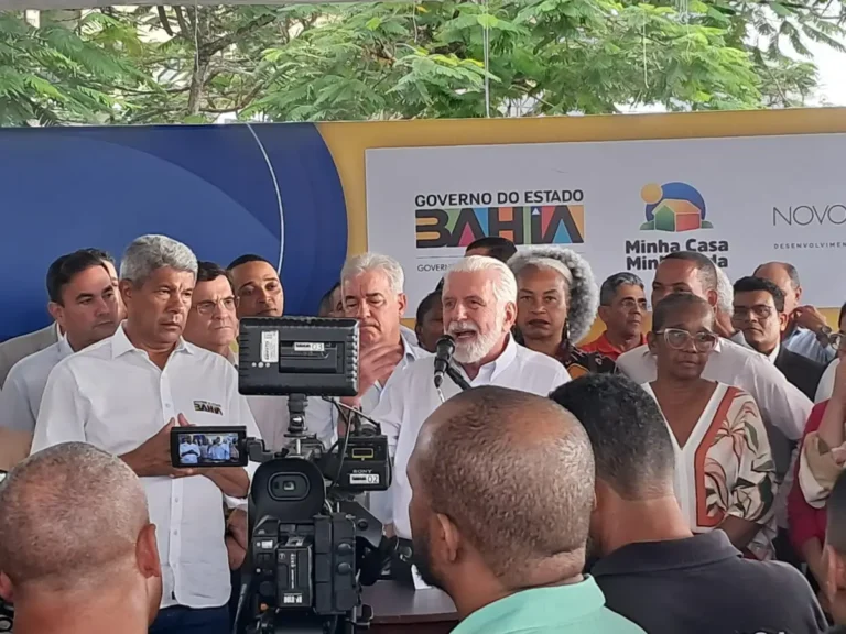 Anuncio-para-construcao-de-208-casas-do-MCMV-ft-ney-silva-acorda-cidade1