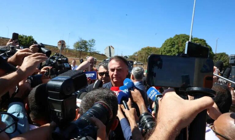 Bolsonaro-nega-ter-descumprido-proibicao-de-uso-de-redes-sociais