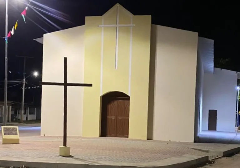 Igreja-de-Santo-Antonio-no-distrito-de-Matinha-