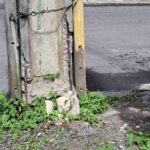 Rachaduras-em-poste-e-risco-de-choque-eletrico-preocupa-moradores-do-bairro-Gabriela1