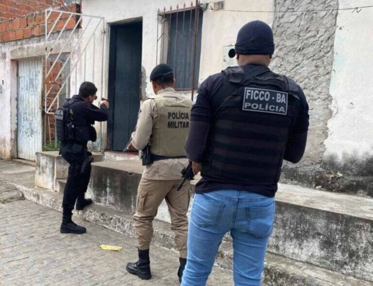 SSP-Ficco-Bahia-Policias-Civil-e-Militar-deflagram-operacao-contra-grupo-criminoso-em-Jequie